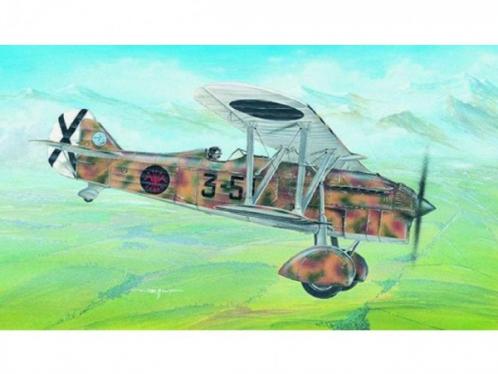 Model Fiat CR-32 Freccia 14,9x19cm v krabici 31x13,5x3,5cm Model Fiat CR-32 Freccia 14,9x19cm v krabici 31x13,5x3,5cm