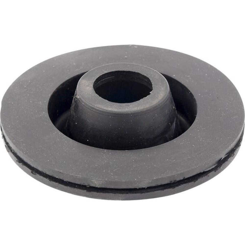 Angled front view with bag zipped and handles upright.