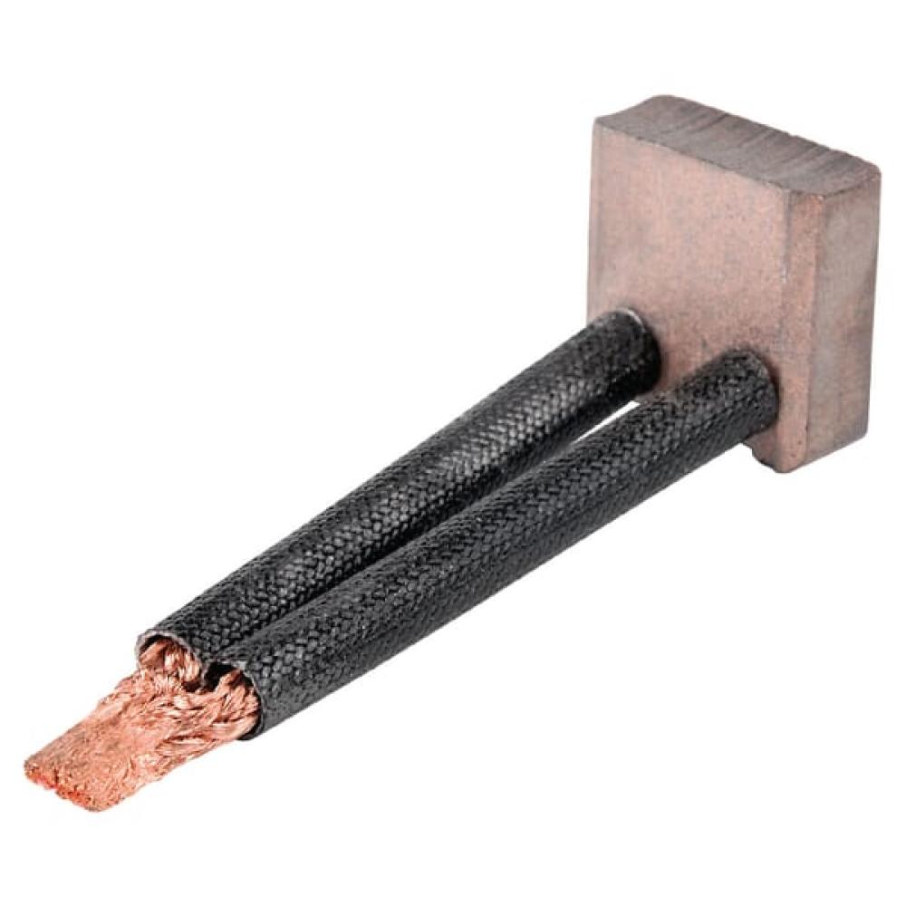 Angled front view with bag zipped and handles upright.