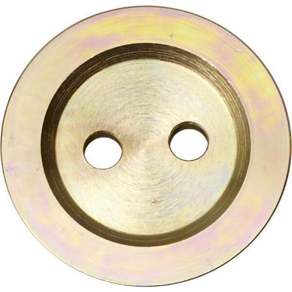 Angled front view with bag zipped and handles upright.