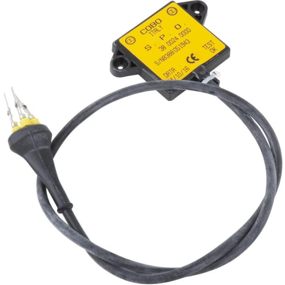 Angled front view with bag zipped and handles upright.