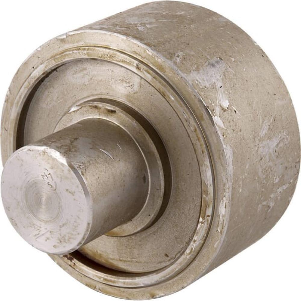 Angled front view with bag zipped and handles upright.