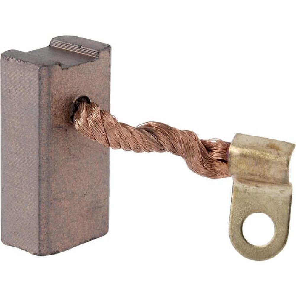 Angled front view with bag zipped and handles upright.