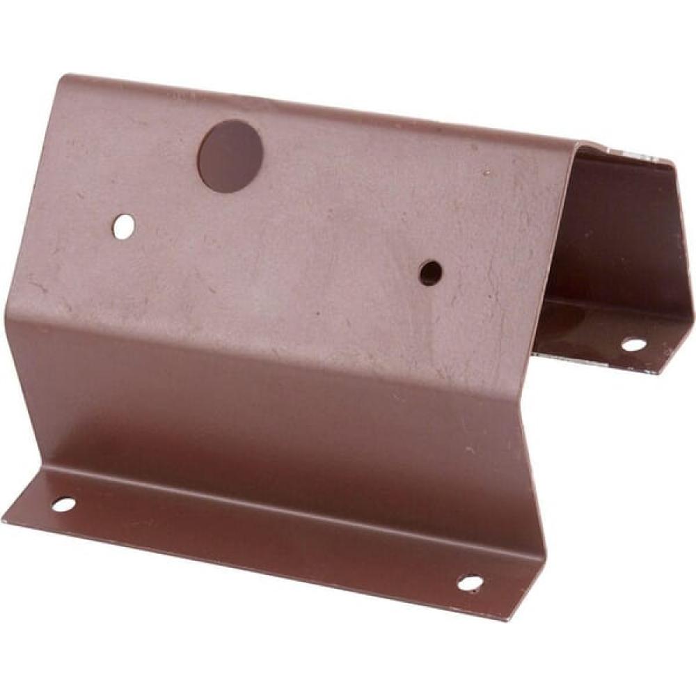 Angled front view with bag zipped and handles upright.