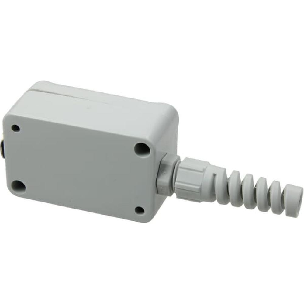 Angled front view with bag zipped and handles upright.