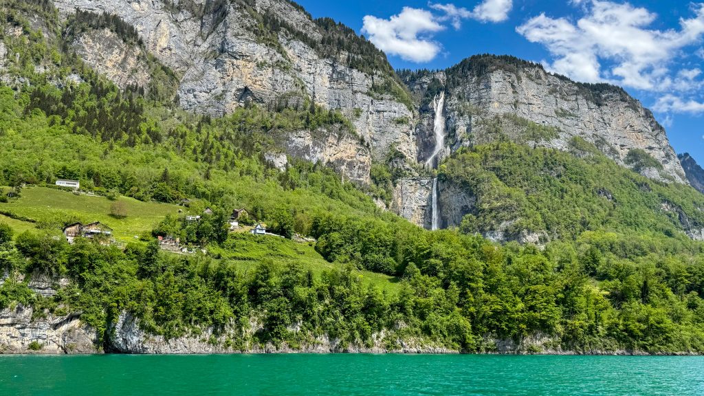 Excursii de o zi din Zürich - episodul 1: Walensee - Seerenbach Falls și drumeție pe malul lacului