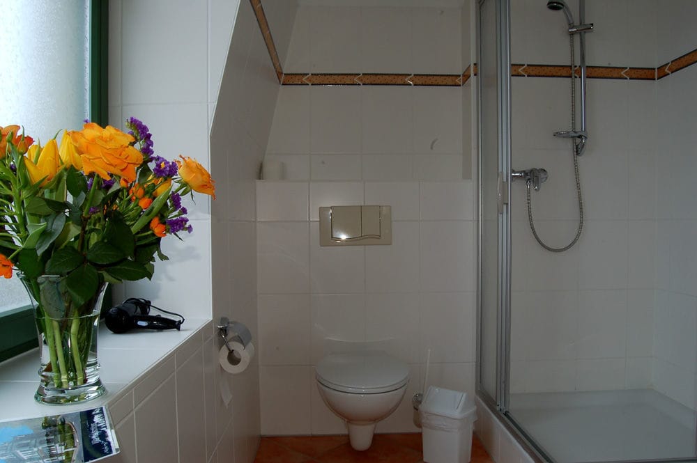 Villa Waldschloss - 200m zum Ostseestrand - 2-Zimmer-Ferienwohnung Nr