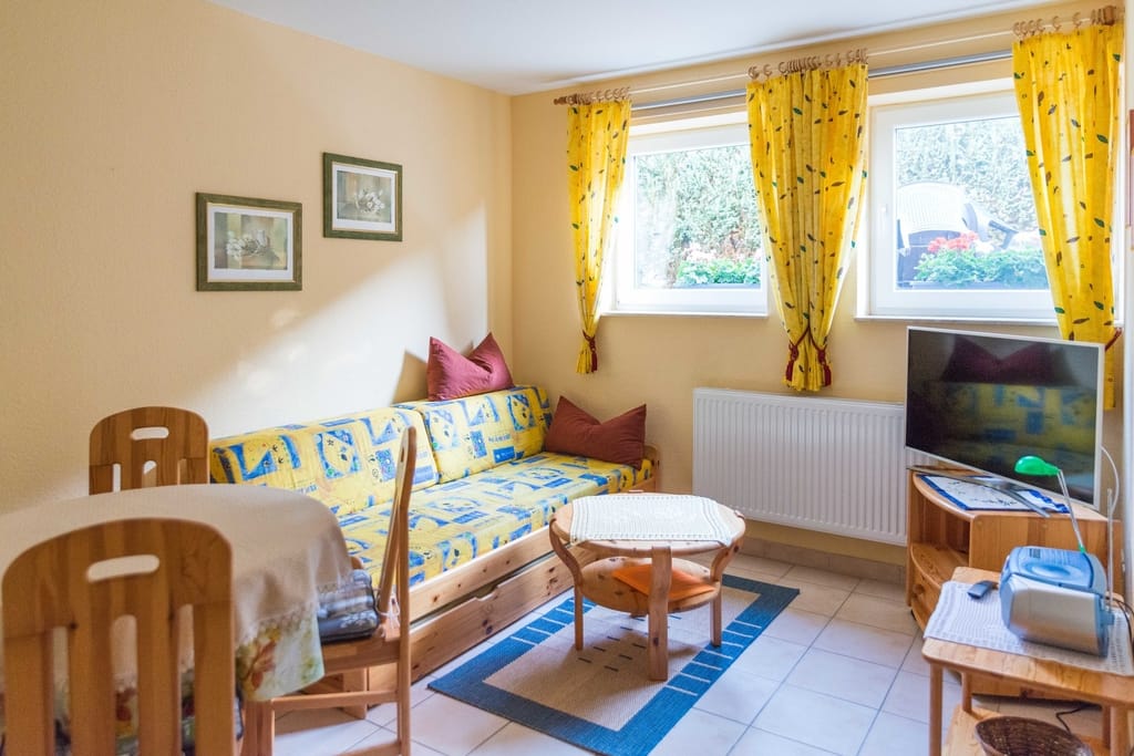 Ferienwohnungen im Hagebuttenweg - 3-Zimmer-Ferienwohnung Graal-Müritz