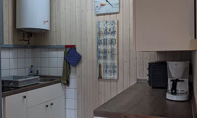 Küchenspühle mit zwei Cerankochfeldern (inkl. Kindersicherung)