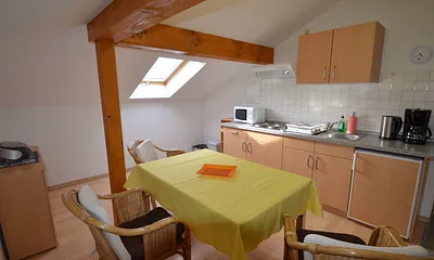 Küche mit Essbereich