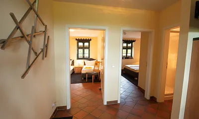 Ihr Blick vom Wohn-und Eßzimmer in die Schlafzimmer  