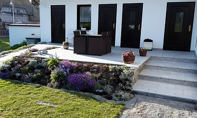 Terrasse  Gästeeingang/Suedseite