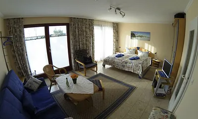 kombinierter Wohn- und Schlafbereich