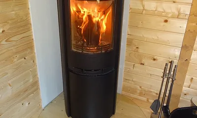 Kaminofen im Wohnzimmer