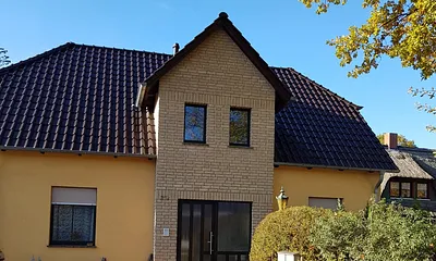 Vorderansicht von unserem Haus