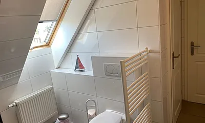 helles frisches Badezimmer