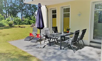 20 qm Südterrasse, nicht einsehbar, komfortable Gartenmöbelausstattung