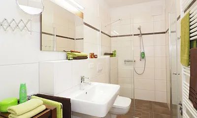 Bad mit ebenerdiger Dusche