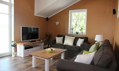 Anja Ferienwohnung Sellin in Villa Wilhelmine, 3-Zimmer-Ferienwohnung (Fewo Anja)