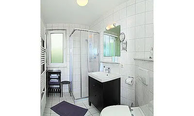 Tageslichtbad mit DU/WC