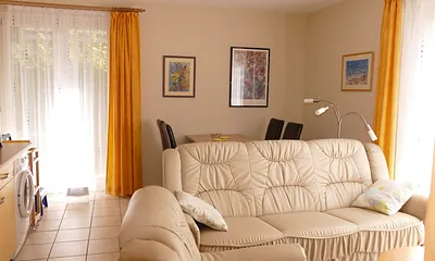 Strandidyll im Küstenwald, 3-Zimmer-Ferienwohnung (Objekt 406586-1)