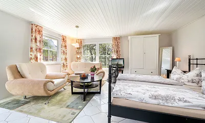 Fewos SeeRosen + Vogelhaus + Sommerwind, 1-Zimmer-Ferienhaus (Z Muschelhäuschen)