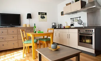 Küchenzeile mit Ceran/backofen,Spüle,Kühlschrank mit Gefrierkombi