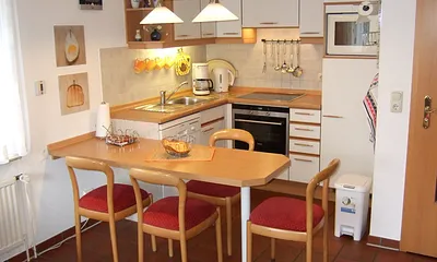 Ferientraum Strandnah - 350 m zum Sandstrand, 3-Zimmer-Ferienwohnung (Erdgeschoßwohnung)