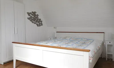 das Schlafzimmer