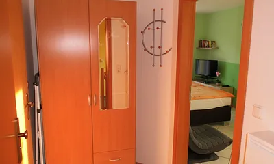 Flur mit Kleiderschrank