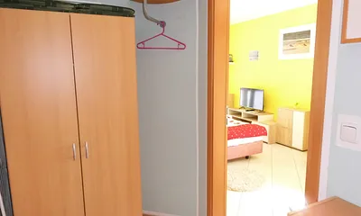 Flur mit Kleiderschrank