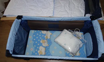Reisekinderbett mit Schaumstoffmatratze