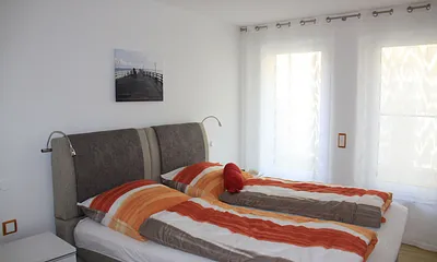 2. Schlafzimmer (mit Flach-TV, der nicht zu sehen ist)