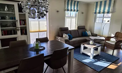 Blick ins Wohnzimmer
