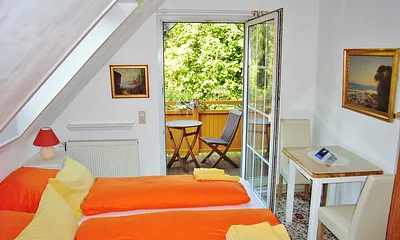 Doppelzimmer mit Balkon