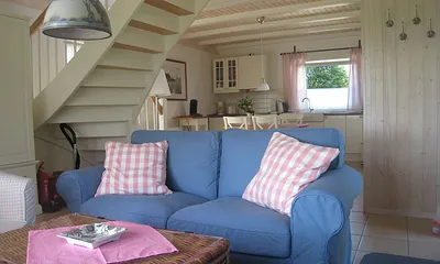 Blick vom Wohnbereich zur Küche