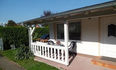 Terrasse mit Sitzmöglichkeit