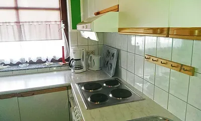 ... Kaffeemaschine, Backofen, Mikrowelle