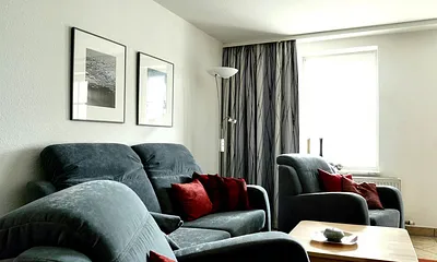 Wohnraum mit Balkon zur Ostsee