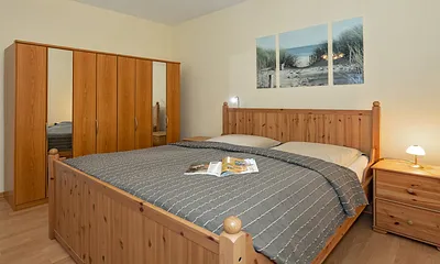 Wohn-u. Schlafzimmer