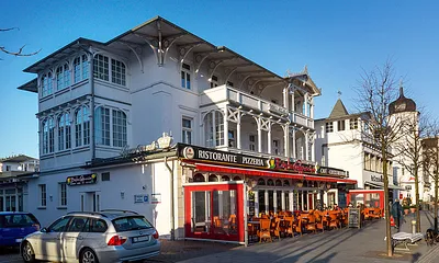 Im 2.OG an der Giebelseite sehen Sie die Loggia von Fewo Nr. 8.