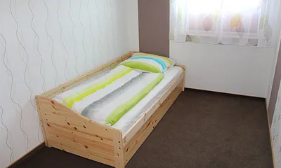 Schlafraum mit ausziehbaren Schlafbett für 2 Personen