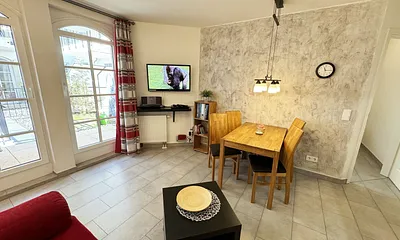 kombinierter Wohn-/Koch- und Essbereich