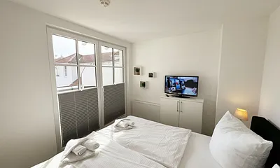 Schlafzimmer mit TV