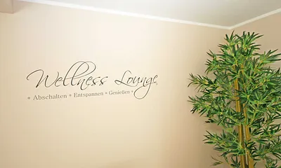 Wellnessbereich mit Innenpool (8 m x 4 m - 1,30 m tief), Sauna und Ruheraum im Haupthaus A inklusive