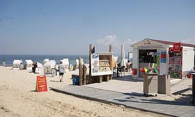 von Mai bis September gehört zur FeWo ein eigener Strandkorb