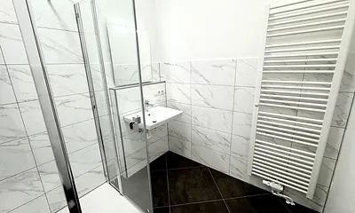 Handtuchtrockner im neuen Bad