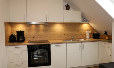 Komplette Küche mit Backofen, Geschirrspüler, ...