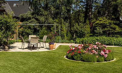 Schlafzimmer mit Doppelbett