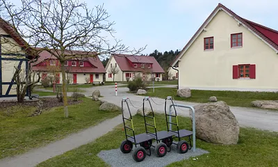 Kofferwagen am Parkplatz